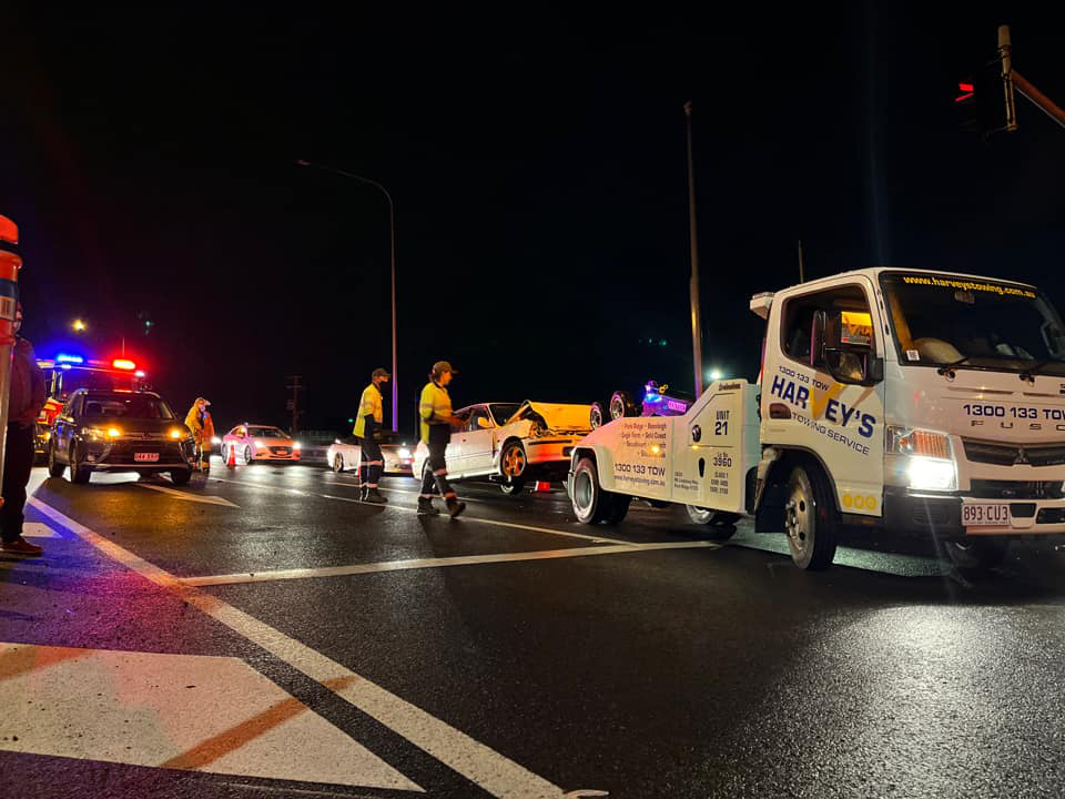 Harveys-towing-accident-insurance tow truck at accident Harvey's Towing
