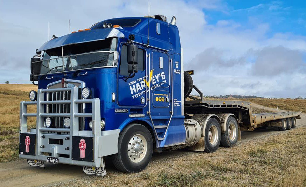 Harveys-heavy-towing-truck Harveys-heavy-towing-truck